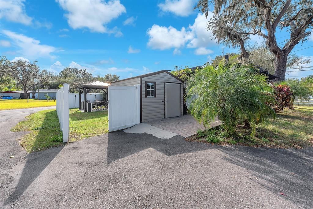 For Sale: $570,000 (0 beds, 0 baths, 780 Square Feet)