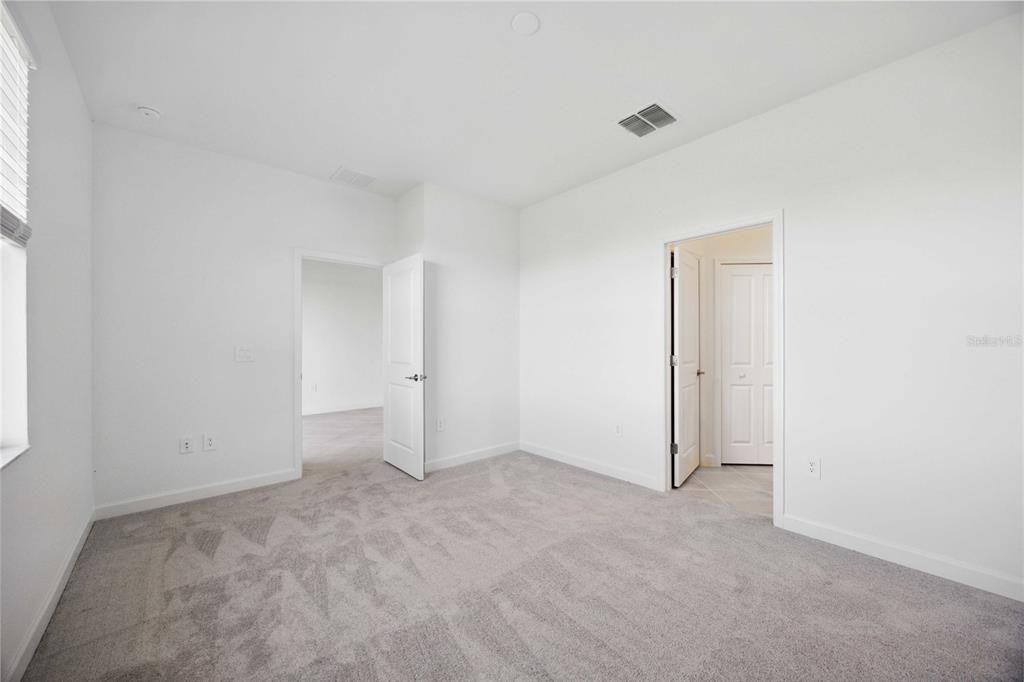 For Rent: $2,700 (3 beds, 2 baths, 1417 Square Feet)