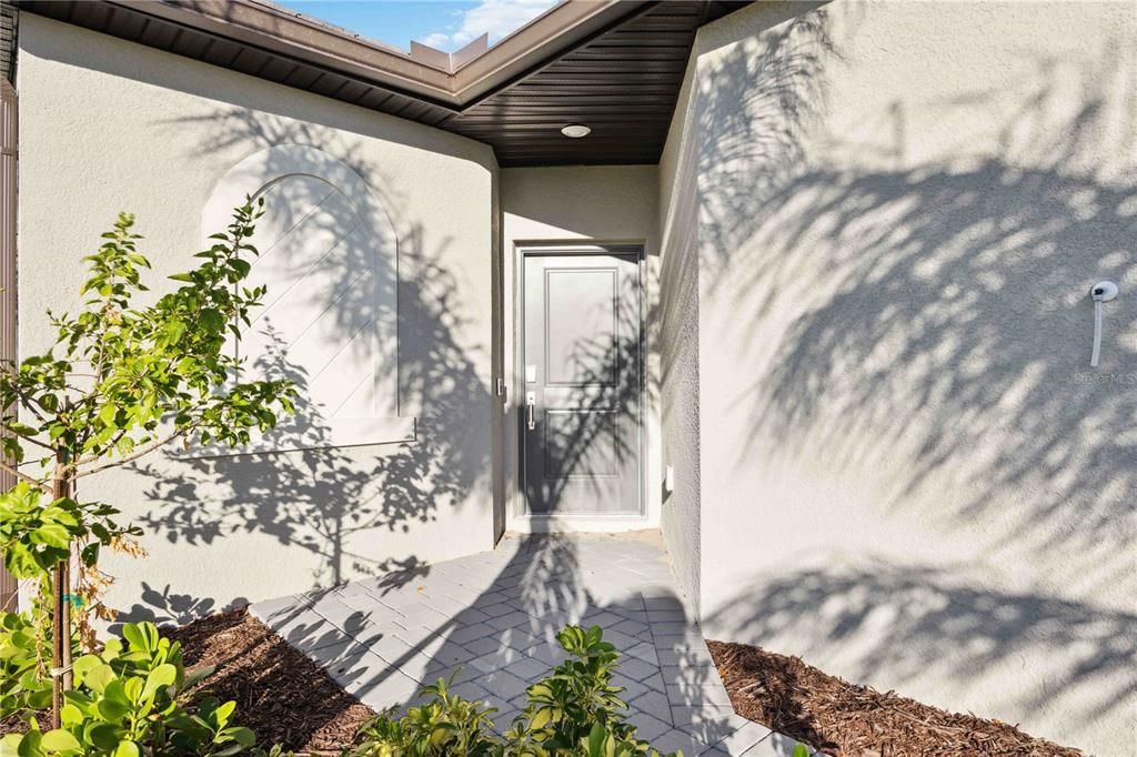 For Rent: $2,700 (3 beds, 2 baths, 1417 Square Feet)