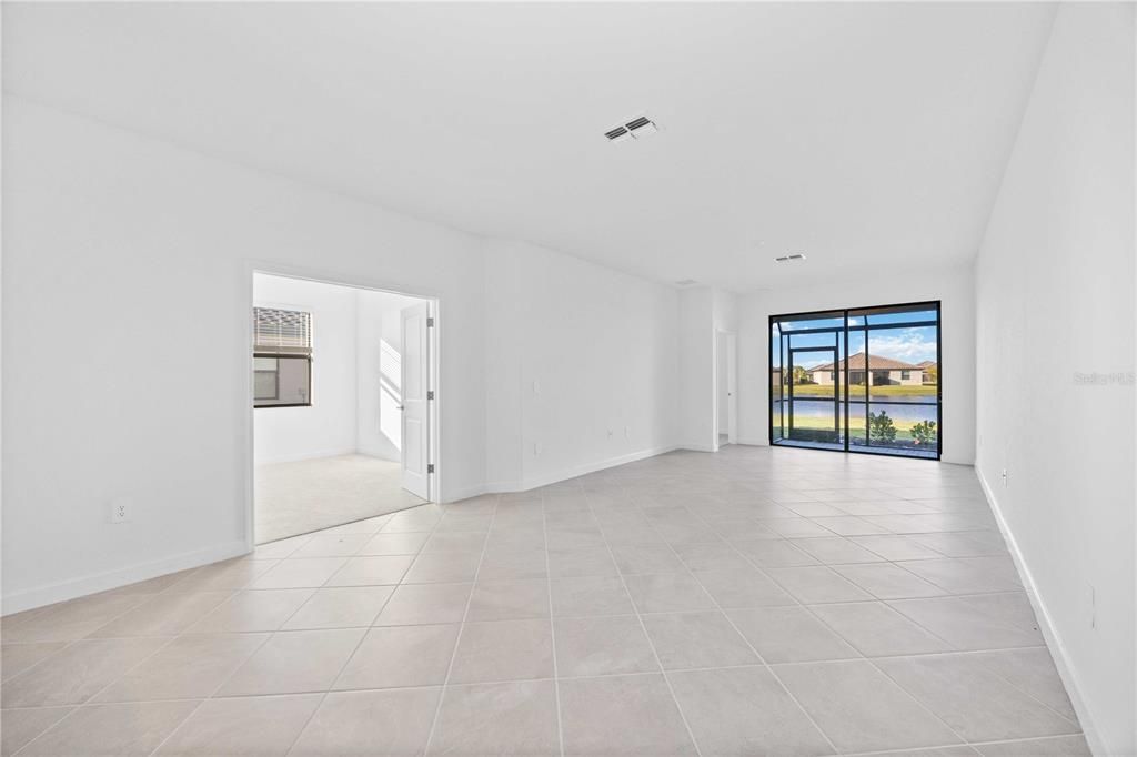 For Rent: $2,700 (3 beds, 2 baths, 1417 Square Feet)