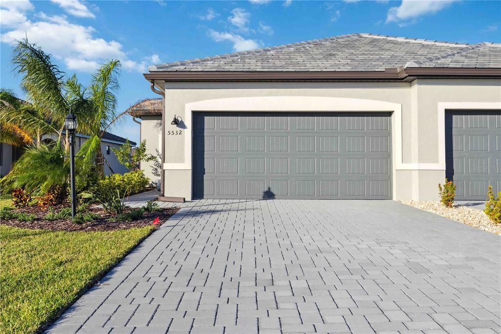 For Rent: $2,700 (3 beds, 2 baths, 1417 Square Feet)