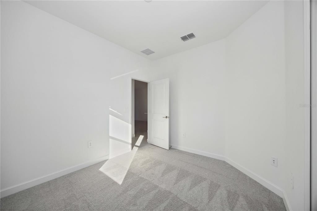 For Rent: $2,700 (3 beds, 2 baths, 1417 Square Feet)