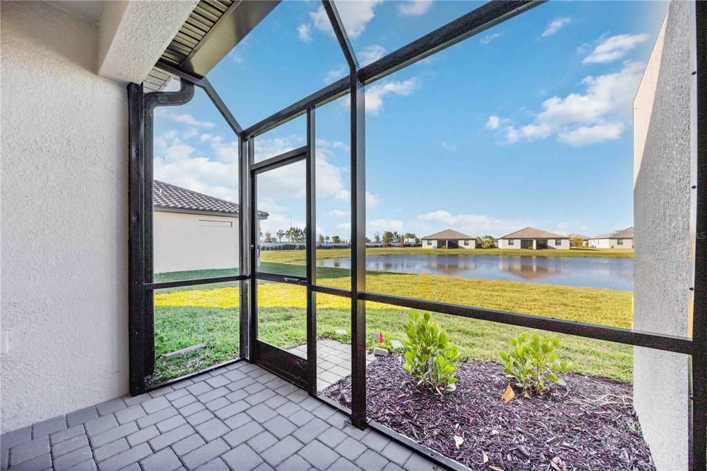 For Rent: $2,700 (3 beds, 2 baths, 1417 Square Feet)