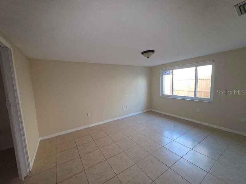 En Venta: $276,000 (3 camas, 3 baños, 1481 Pies cuadrados)