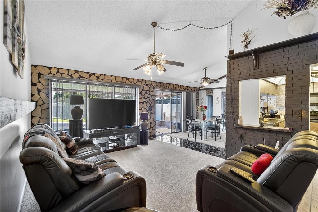 待售: $524,900 (3 贝兹, 2 浴室, 1225 平方英尺)