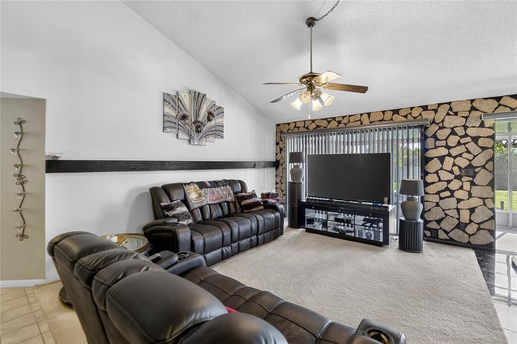 待售: $524,900 (3 贝兹, 2 浴室, 1225 平方英尺)