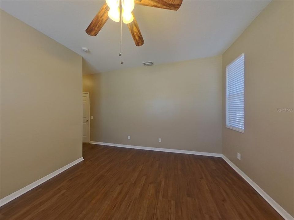 В аренду: $2,269 (4 спален, 2 ванн, 1922 Квадратных фут)