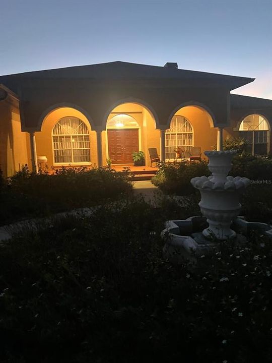 En Venta: $926,160 (4 camas, 3 baños, 3284 Pies cuadrados)