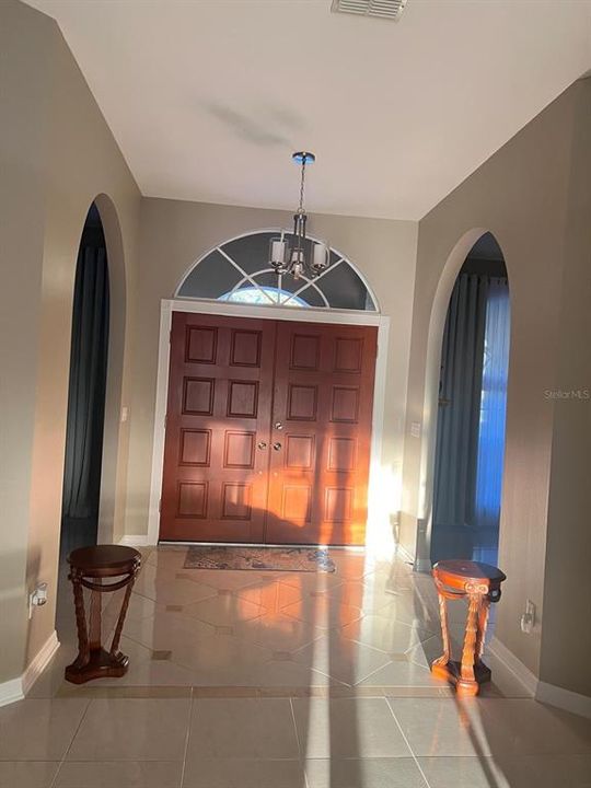 En Venta: $926,160 (4 camas, 3 baños, 3284 Pies cuadrados)