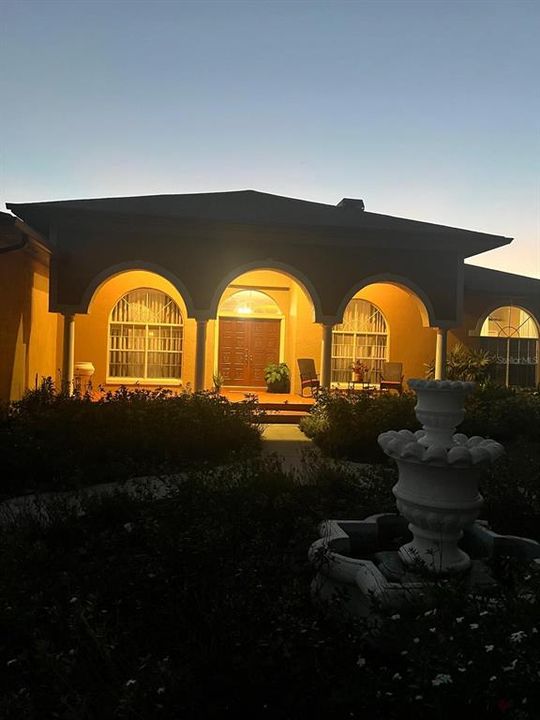 En Venta: $926,160 (4 camas, 3 baños, 3284 Pies cuadrados)