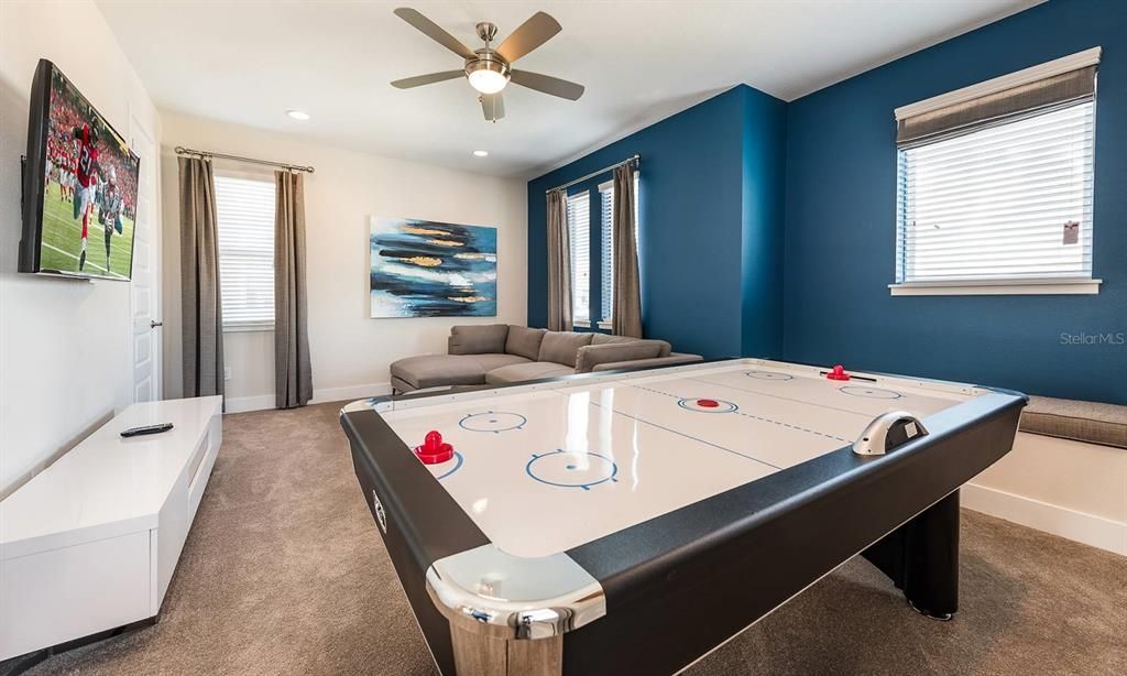 待售: $580,000 (4 贝兹, 3 浴室, 2363 平方英尺)