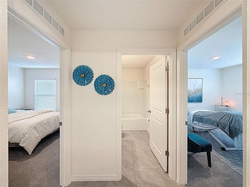 待售: $295,000 (4 贝兹, 2 浴室, 1828 平方英尺)