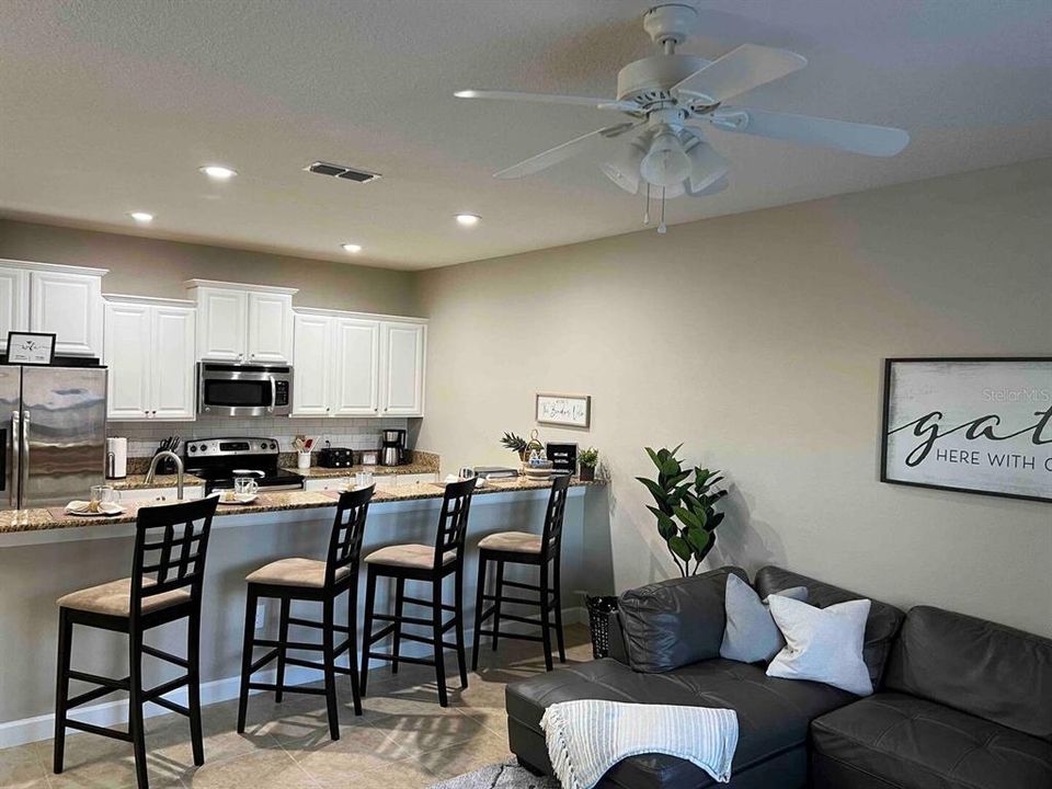 En Renta: $2,800 (4 camas, 3 baños, 1902 Pies cuadrados)