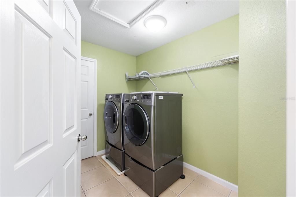 待售: $355,000 (4 贝兹, 3 浴室, 2510 平方英尺)