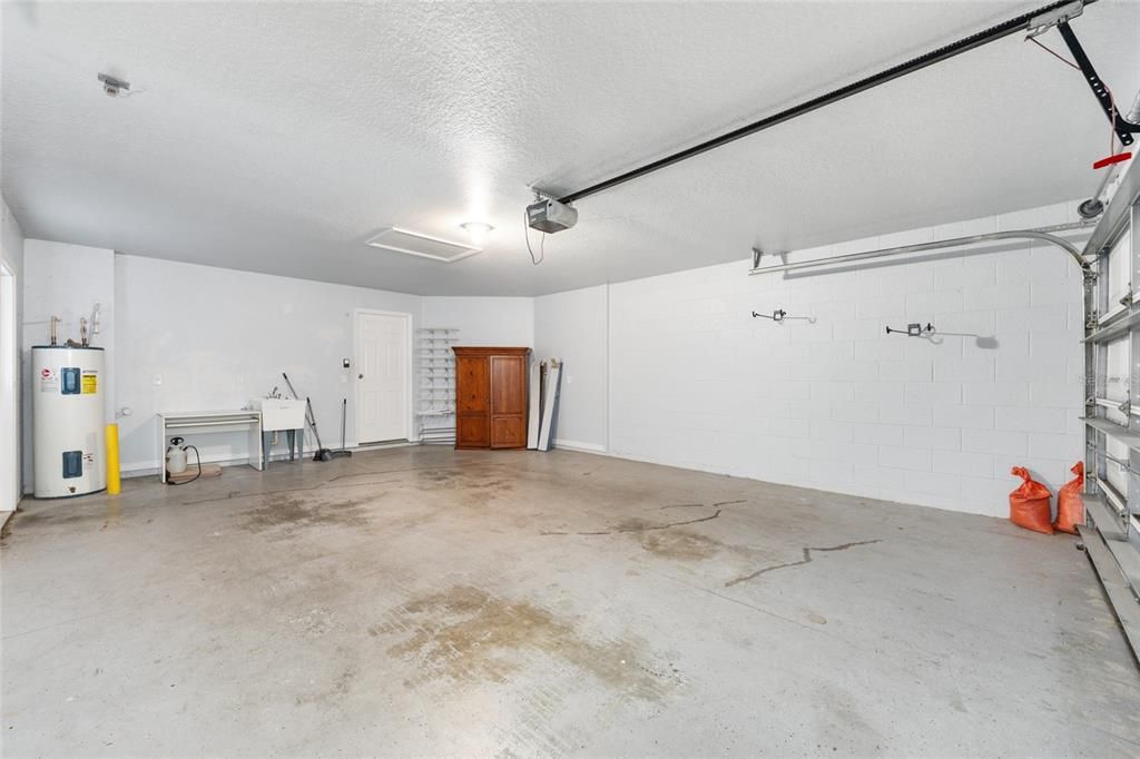 待售: $355,000 (4 贝兹, 3 浴室, 2510 平方英尺)