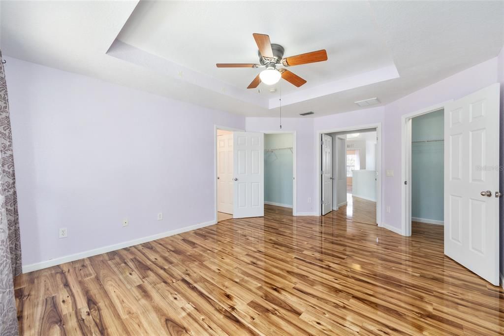 待售: $355,000 (4 贝兹, 3 浴室, 2510 平方英尺)