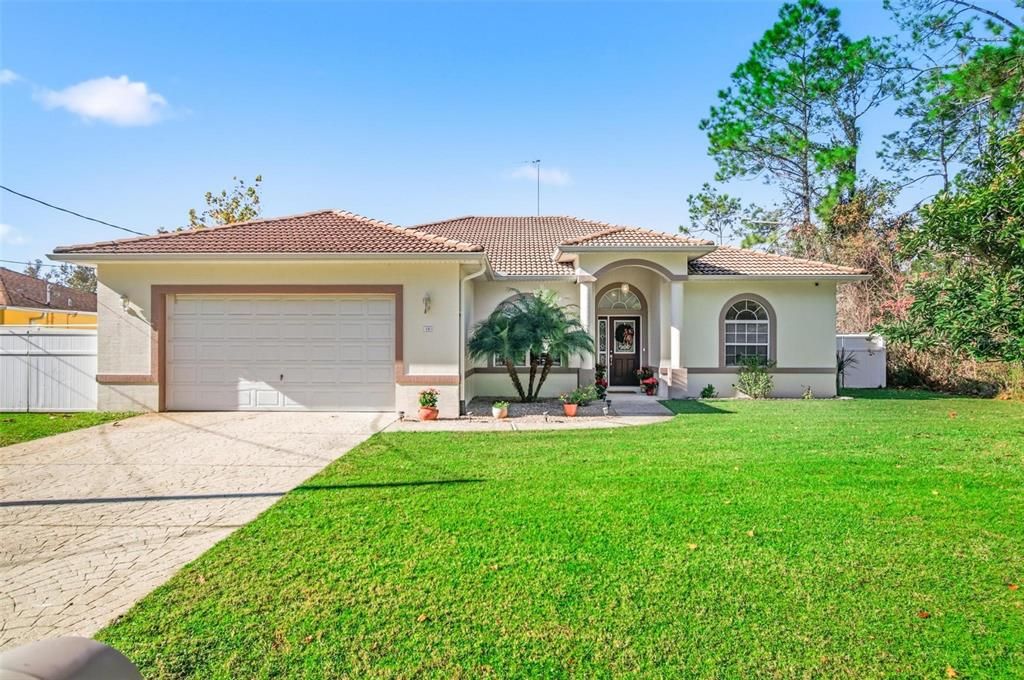 For Sale: $315,000 (3 beds, 2 baths, 1861 Square Feet)