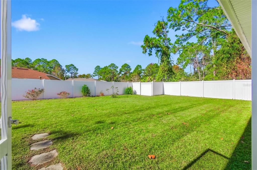 For Sale: $315,000 (3 beds, 2 baths, 1861 Square Feet)