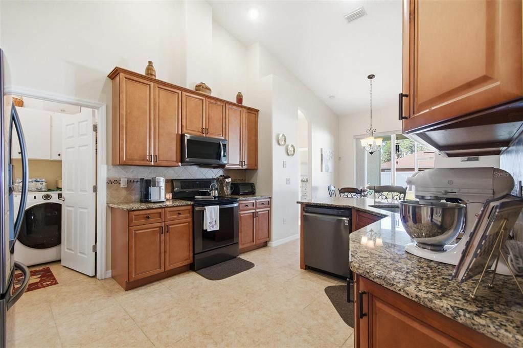 For Sale: $315,000 (3 beds, 2 baths, 1861 Square Feet)