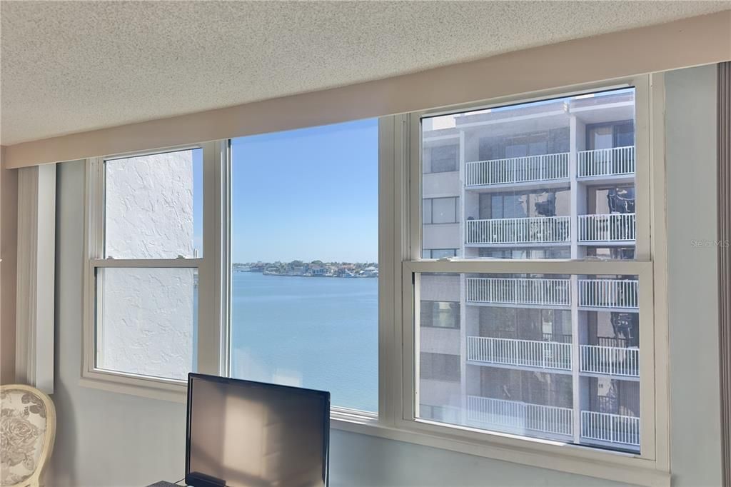 For Rent: $2,500 (2 beds, 2 baths, 1308 Square Feet)