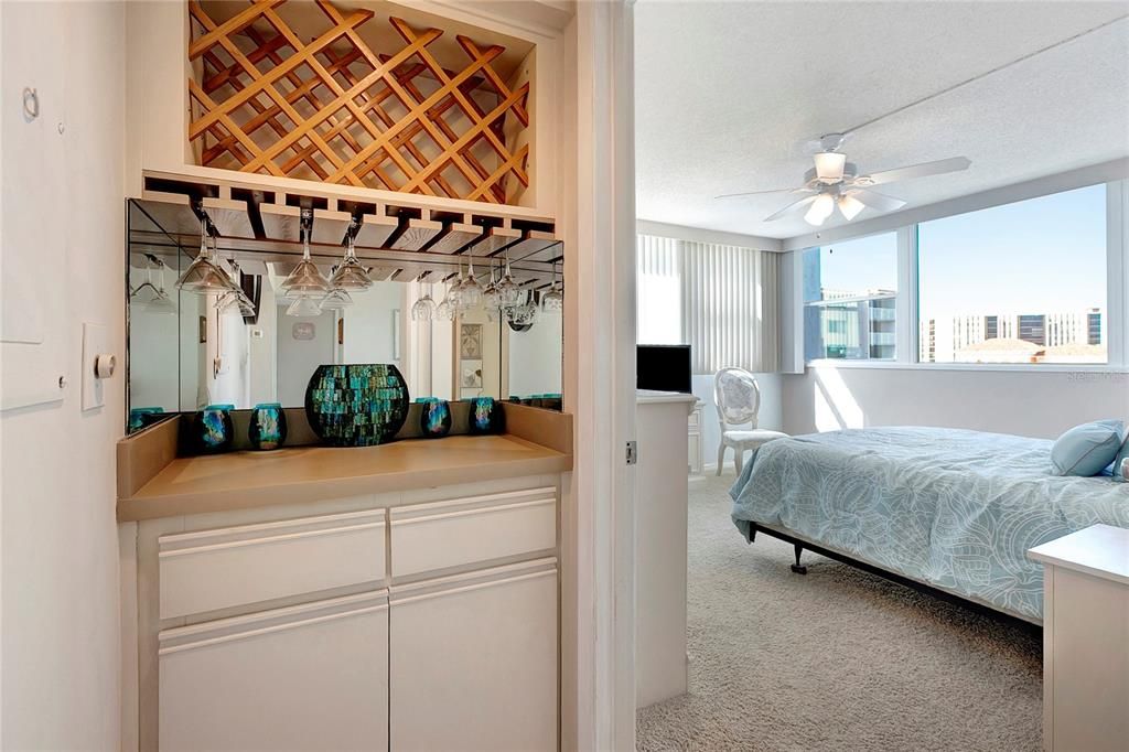 For Rent: $2,500 (2 beds, 2 baths, 1308 Square Feet)