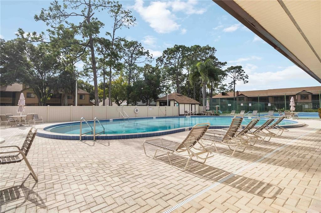 待售: $229,900 (2 贝兹, 2 浴室, 1182 平方英尺)