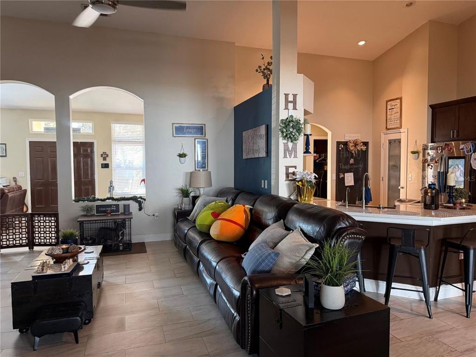 For Sale: $460,000 (4 beds, 3 baths, 2717 Square Feet)