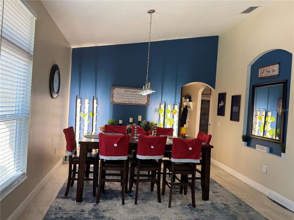 For Sale: $460,000 (4 beds, 3 baths, 2717 Square Feet)