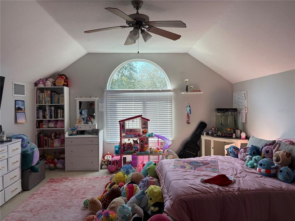 For Sale: $460,000 (4 beds, 3 baths, 2717 Square Feet)