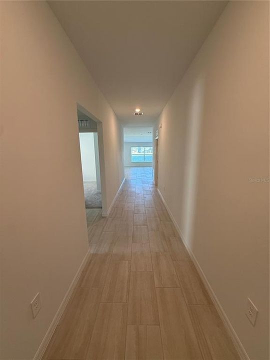 В аренду: $2,550 (4 спален, 2 ванн, 1936 Квадратных фут)