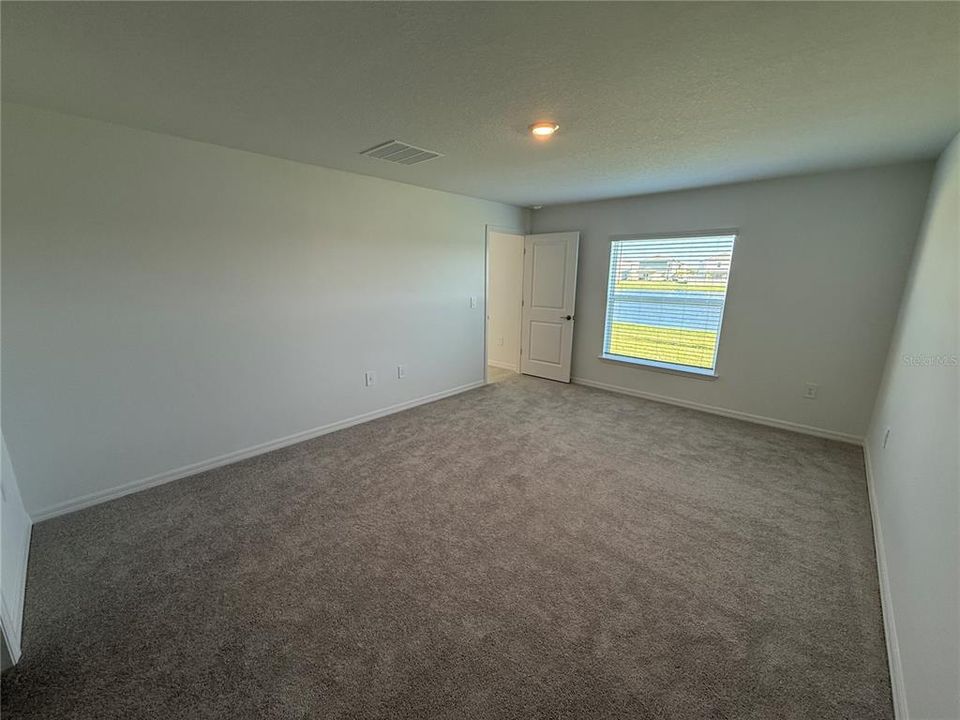 В аренду: $2,550 (4 спален, 2 ванн, 1936 Квадратных фут)