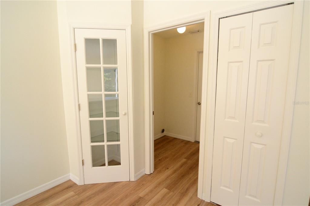 For Sale: $285,000 (3 beds, 2 baths, 1504 Square Feet)