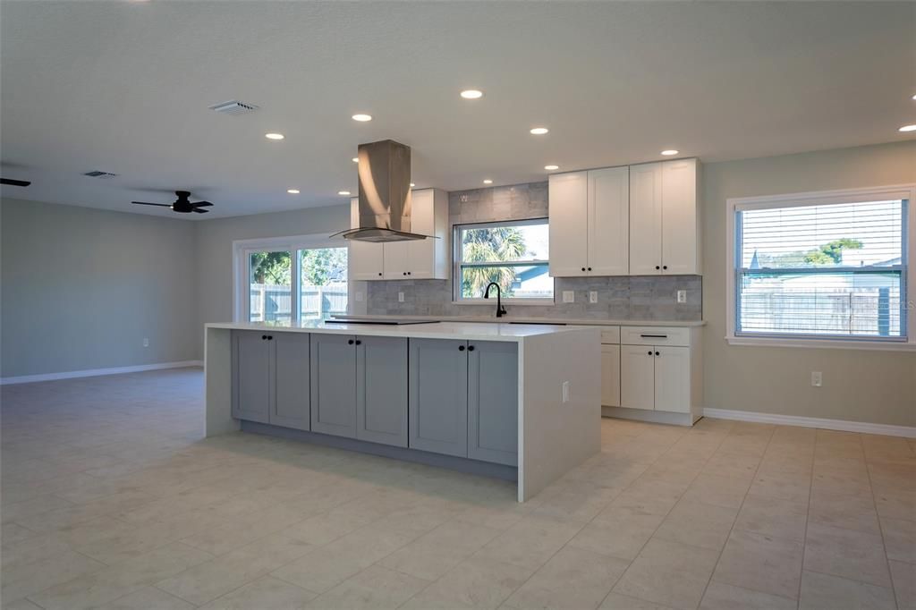 For Sale: $549,900 (3 beds, 2 baths, 1872 Square Feet)