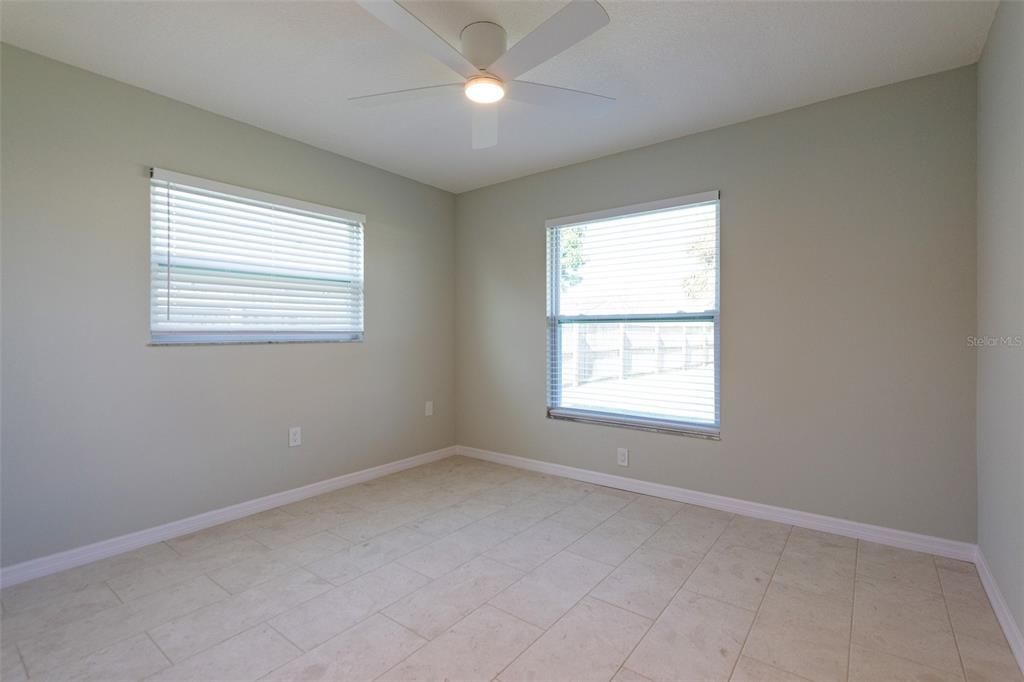 For Sale: $549,900 (3 beds, 2 baths, 1872 Square Feet)