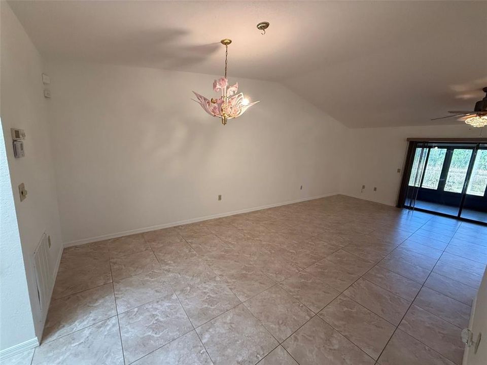 For Rent: $1,850 (2 beds, 2 baths, 1289 Square Feet)