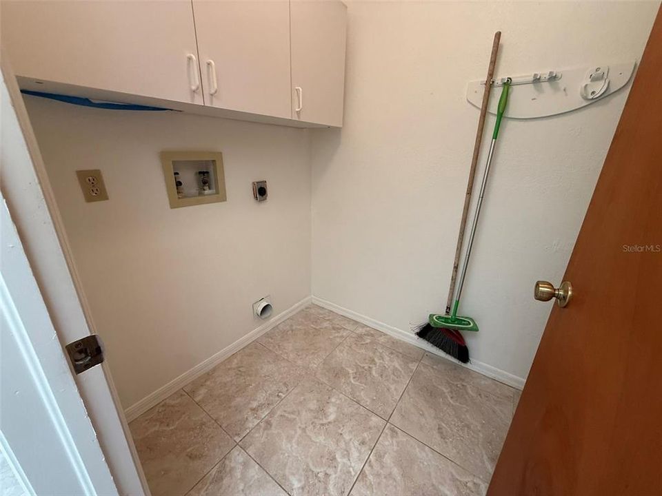 For Rent: $1,850 (2 beds, 2 baths, 1289 Square Feet)