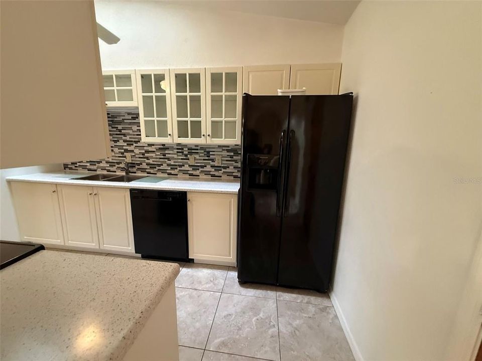 For Rent: $1,850 (2 beds, 2 baths, 1289 Square Feet)