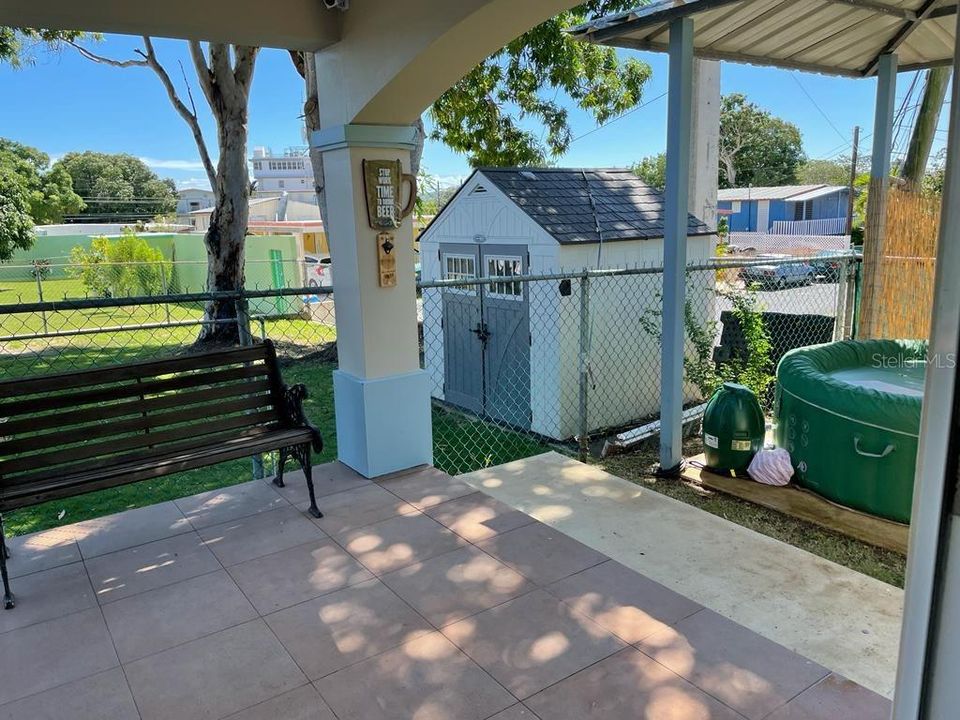 For Rent: $2,000 (3 beds, 2 baths, 2600 Square Feet)