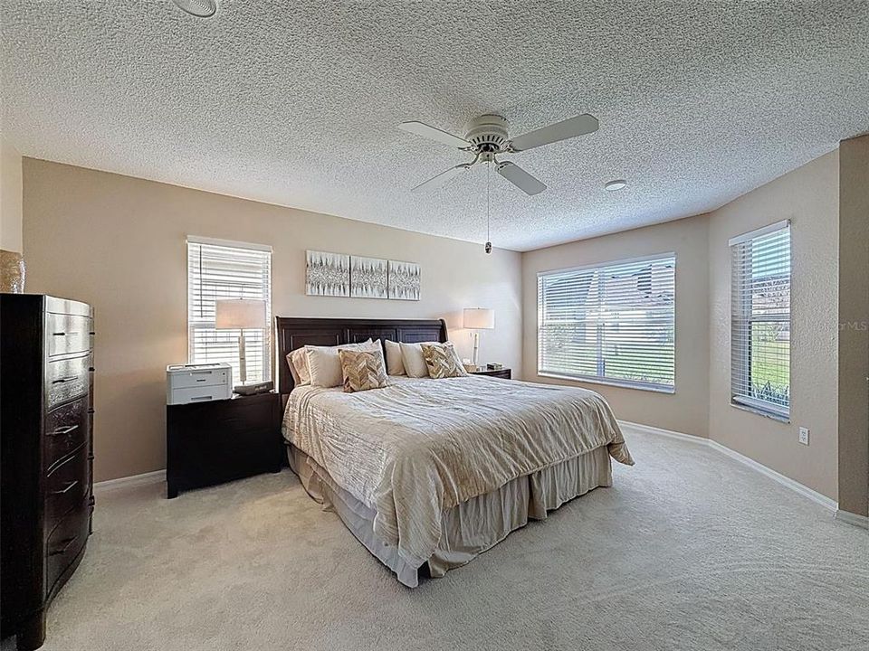 待售: $399,900 (3 贝兹, 2 浴室, 2090 平方英尺)