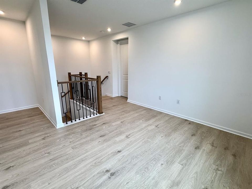 For Rent: $5,900 (4 beds, 2 baths, 2615 Square Feet)