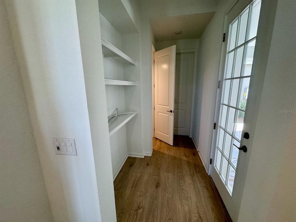 For Rent: $5,900 (4 beds, 2 baths, 2615 Square Feet)