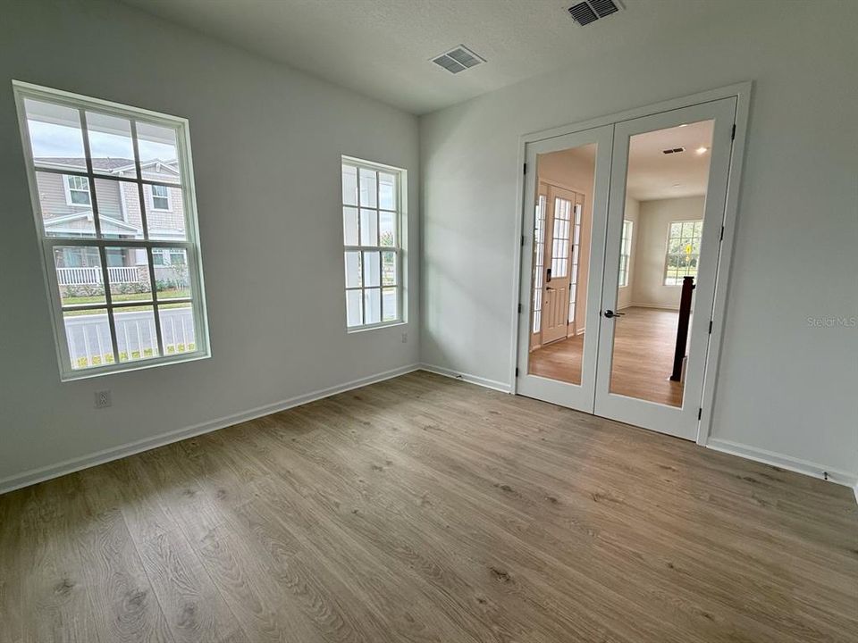 For Rent: $5,900 (4 beds, 2 baths, 2615 Square Feet)