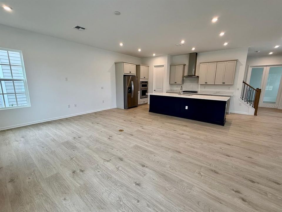 For Rent: $5,900 (4 beds, 2 baths, 2615 Square Feet)