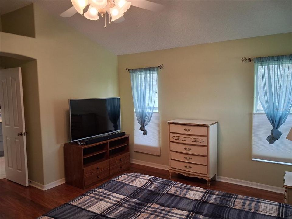 待售: $540,000 (3 贝兹, 2 浴室, 2260 平方英尺)