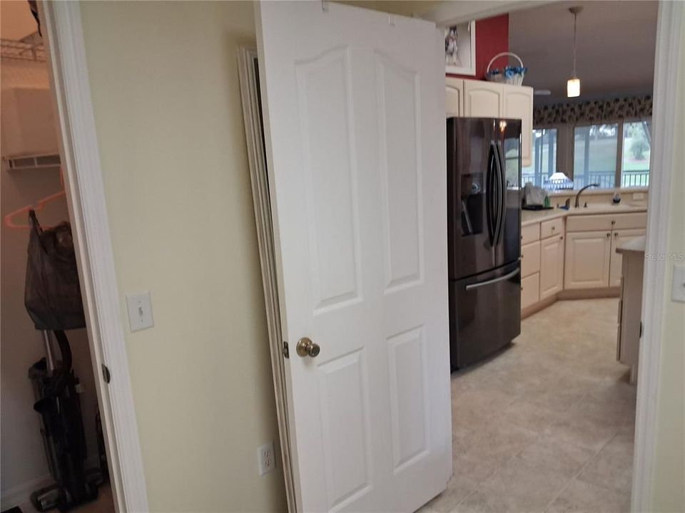 待售: $540,000 (3 贝兹, 2 浴室, 2260 平方英尺)