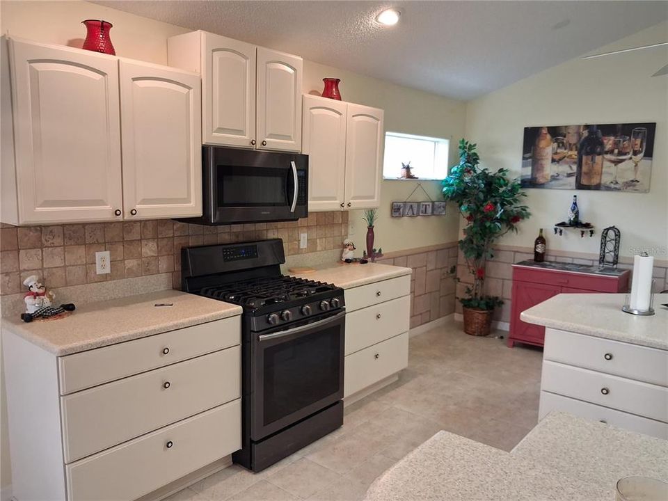 待售: $540,000 (3 贝兹, 2 浴室, 2260 平方英尺)