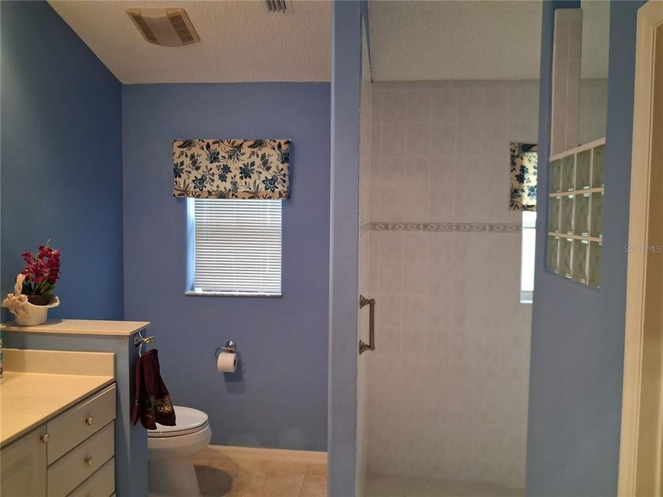 待售: $540,000 (3 贝兹, 2 浴室, 2260 平方英尺)