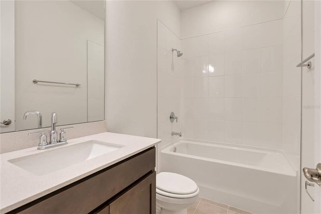 For Rent: $2,400 (4 beds, 3 baths, 2190 Square Feet)