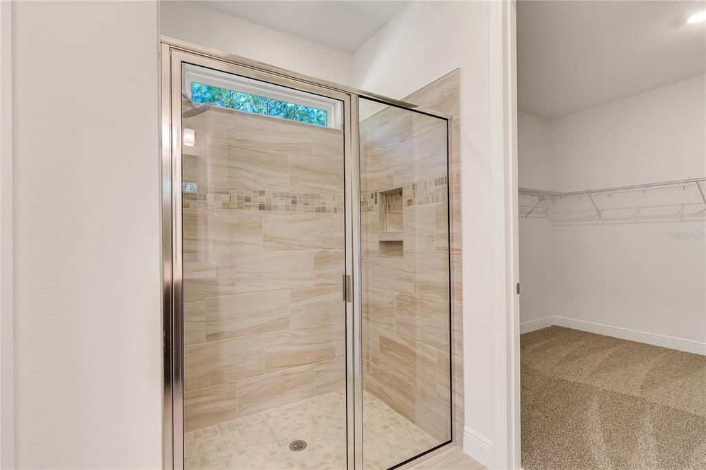 For Rent: $2,400 (4 beds, 3 baths, 2190 Square Feet)