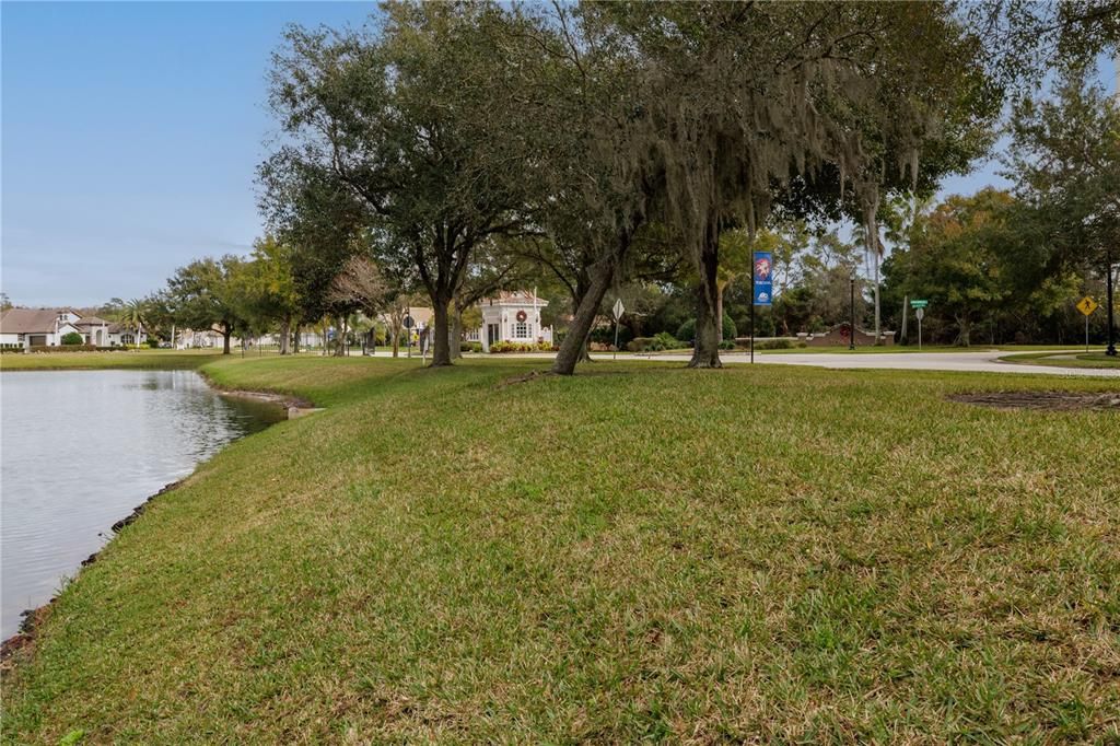 En Venta: $1,075,000 (4 camas, 3 baños, 2376 Pies cuadrados)